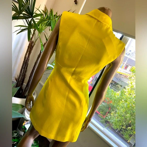 Cue Fluro Sleeveless Blazer Dress - Picture 3 of 3